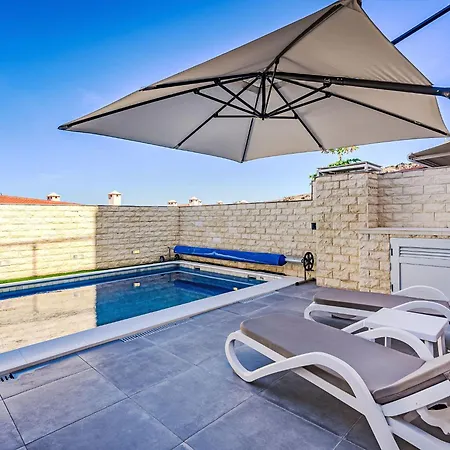 Versatile Oasis By Interhome Puerto de Santiago (Tenerife)